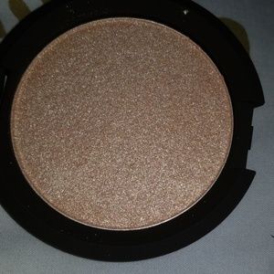 Becca shimmering skin perfected champagne pop